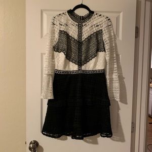 Gianni Bini Lace Détail Dress - Size L